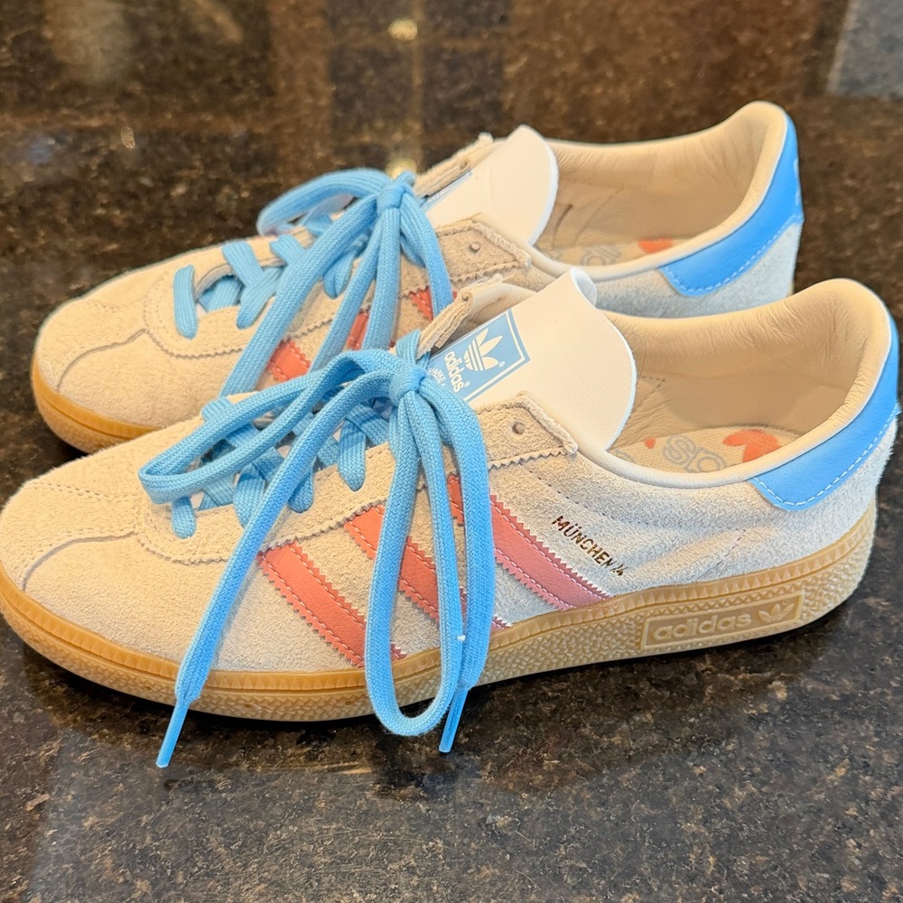 Adidas Samba Munchen 24 white clay blue burst US size 5.5 IG6282